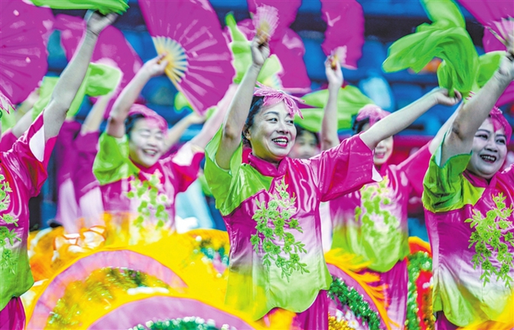 臨汾：熱鬧慶“三八”