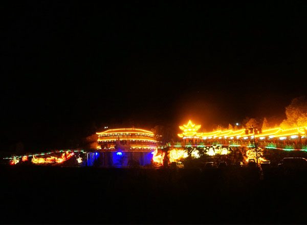 隰縣：“小西天”蓮花廣場夜景（13張）