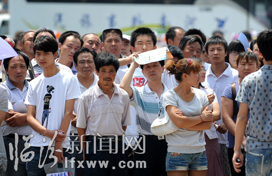 2011年高考表情：又是一年高考時(shí)（組圖）