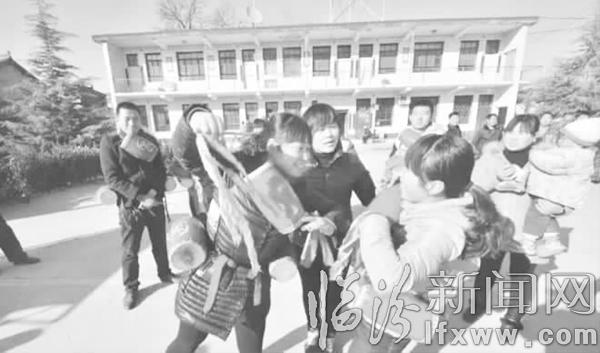 翼城秧歌扭起來 紅紅火火鬧元宵