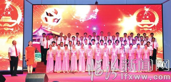 翼城村民自編自演文藝節(jié)目為黨的生日獻(xiàn)禮