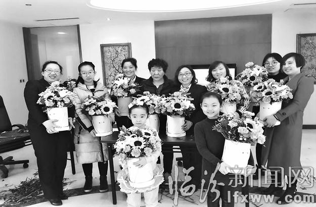 中行臨汾分行:花之物語(yǔ)拉近客戶距離