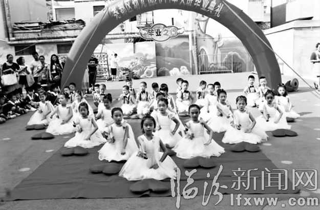堯都區(qū)幼兒園:舞蹈、詩歌慶祝畢業(yè)