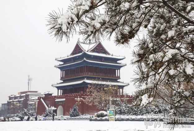 雪中臨汾 雪中鼓樓